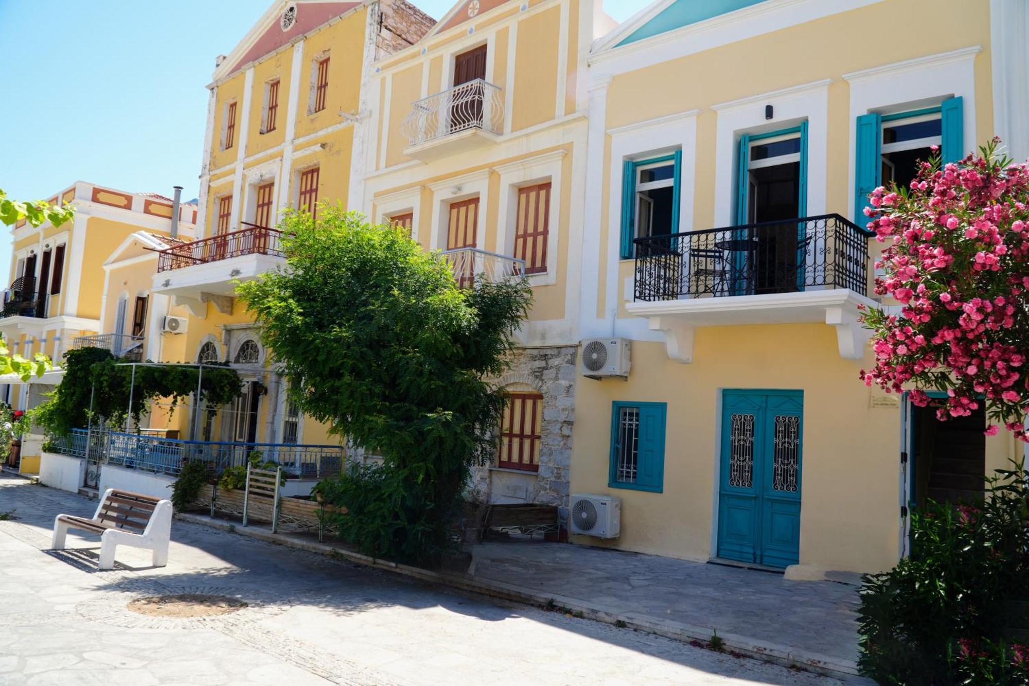Symi Central Point Exteriér fotografie